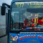 Elindultak a Mikulásbuszok Budapesten