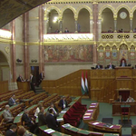 A héten még szombaton is ülésezik a parlament