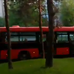 Letarolta a fél utcát egy elszabadult pozsonyi busz