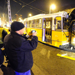 Fotó: felöklelte a 24-es villamos a Győri Balett buszát