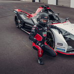 Fog az ülés, szorít az öv, pumpál a szív – exkluzív teszten hajtottuk meg a Porsche 99X Formula E autót