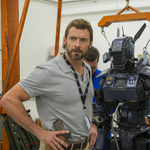 Isteni vígjáték lehetett volna, de kiábrándító sci-fi lett a Chappie