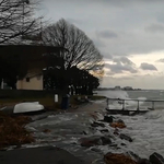 Így csapkodta a vihar a hullámokat a Balatonnál – videó