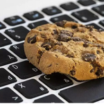 Így leplezheti le, mit helyez el az ön gépén egy weboldal, és mit is csinálnak ott azok a cookie-k