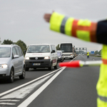 Több kilométeres a torlódás egy baleset után az M1-es autópályán