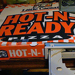 Laptop a pizzás dobozban