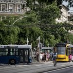 Elavult módszerrel hozzák rendbe a nagykörúti villamospályát?