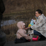 A kormány megmutatta, hogy lehet egyszerre migránsozni és menekülteket befogadni