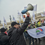 A Magyar Idők szerint a dolgozók nem akarnak sztrájkolni