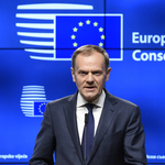 Nem jött be a lengyel kormány csele: Donald Tusk marad az EU elnöke