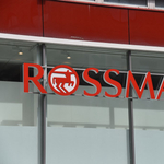 70 és 120 ezer forint közti összeget oszt ki rezsitámogatás címén a Rossmann