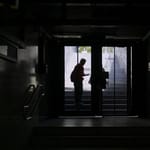 Tapsvihar és éljenzés – így fogadták Madridban, hogy visszajött az áram – videó