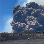 Kitört az Etna, menekülnek a turisták – videó
