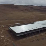 Videó: Gigantikus akkugyárat épít a Tesla Nevadában