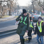 Pedibusszal mennek iskolába a gyerekek Gödöllőn