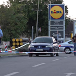 Bevándorlók között tört ki lövöldözés a szabadkai Lidl parkolójában