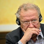 Adam Michnik: Isten a hátsóját fordította Kaczynski felé