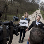 Juhász Péter becsöngetett Orbán Viktorhoz - fotók, videó