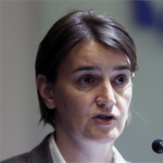 Bábnak nézik, de jelképnek már erős - hogy lett Ana Brnabić Szerbia miniszterelnöke?