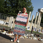 Az új Fradi-stadiont jegyző cégcsoport állította fel a Szabadság téri emlékművet