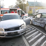 Összetörte az Audi a szabálytalan Volkswagent - fotók