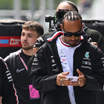 Máris bajba került Silverstone-ban Lewis Hamilton