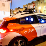 Ötszázmillió forintos bírságot kapott a Cruise robotaxi cég, miután egy autója métereken át vonszolt egy elütött gyalogost