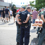 Hamis sálakat, maszkokat és cigarettát is lefoglalt a NAV a foci Eb alatt Budapesten