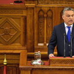 Megzavarták Orbán Viktor beszédét - percről percre a parlament üléséről