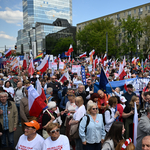 Tömeggyűléseket tartanak Varsóban az elnökválasztás második fordulója előtt