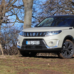 Itt a 10 millió forintos Suzuki Vitara: kipróbáltuk az esztergomi új hibridet