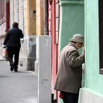 Több százezer dolgozóra volna szükség, ismét a nyugdíjasok munkába állítása a megoldás?