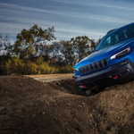 A Cherokee indiánok szerint éppen ideje, hogy a Jeep márka terepjárójáról lekerüljön a nevük