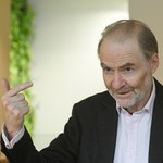 Timothy Garton Ash: Nem országok Európa-ellenesek, hanem a kormányaik