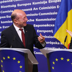 Basescu: "kérem ne nevessenek, Románia 2015-ben be akarja vezetni az eurót"