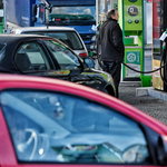 Ársapka nincs, felár van: még sokat kell várni, hogy olcsóbb legyen a benzin