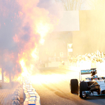 Hamiltonék parádéztak, Vettel F1-es Ferrarit tesztelt