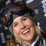 Műtét és kóma után belehalt sérüléseibe Sarah Burke síelő