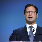 Gulyás Gergely: Én örülök annak, hogy ilyen sokan tüntetnek értünk