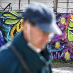 Parádés graffiti jelent meg a koronavírusról Budapesten