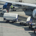 Önkiszolgáló pultokat vet be a Budapest Airport a nagy tömeg miatt