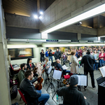 Levonult a metróba az Operaház zenekara, és adott egy koncertet