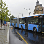 Egyelőre dísznek vannak az új metrópótló buszok