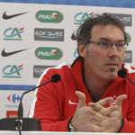 A Chelsea és az Inter harcolhat Laurent Blanc-ért