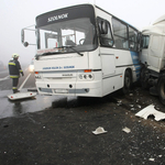 16 sérült: karambolozott egy menetrend szerinti busz