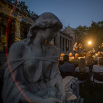 Csík Zenekar koncert és zseblámpás séta lesz a Múzeumok éjszakáján a Fiumei úti sírkertben