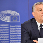 Tóta W.: Bátor Sir Orbán