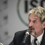 Megjelent egy Q betű John McAfee Instagram-csatornáján, senki sem tudja, miért