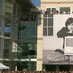 Az Apple közzétett egy videót a Steve Jobs megemlékezésről