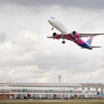 8 órás járatok indítását tervezi a Wizz Air, az is megvan, milyen gépek szállnak majd fel a hosszú utakra